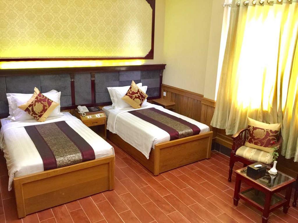 Palace Hotel Mandalay Eksteriør billede
