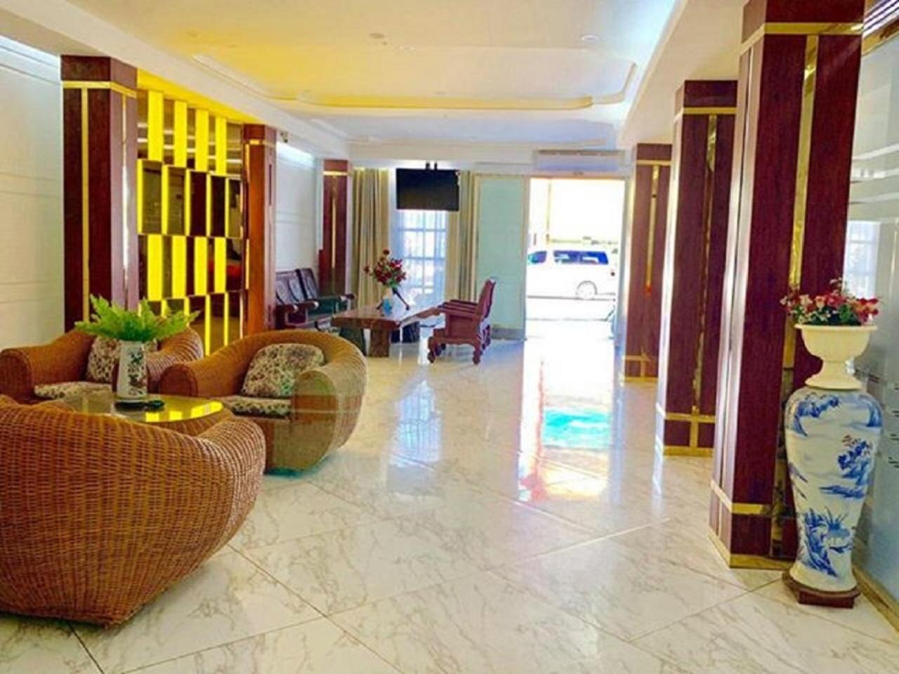 Palace Hotel Mandalay Eksteriør billede